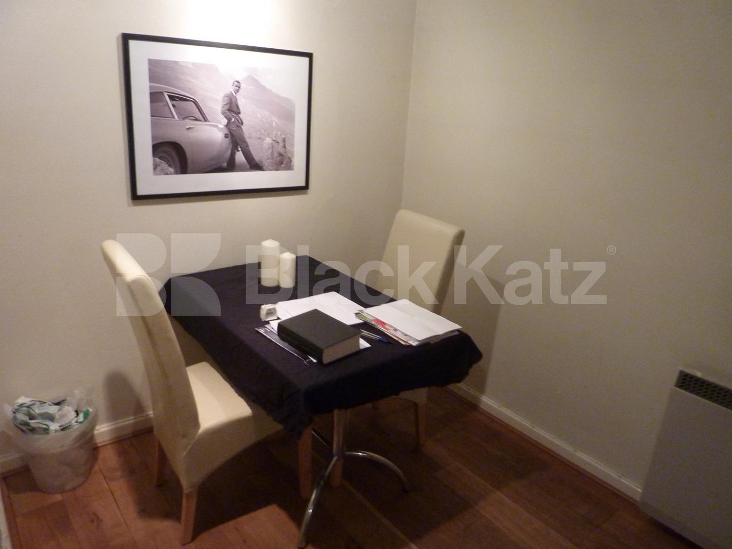 			LOCATION LOCATION LOCATION!!!, 1 Bedroom, 1 bath, 1 reception Flat			 Oxford Street, SOHO